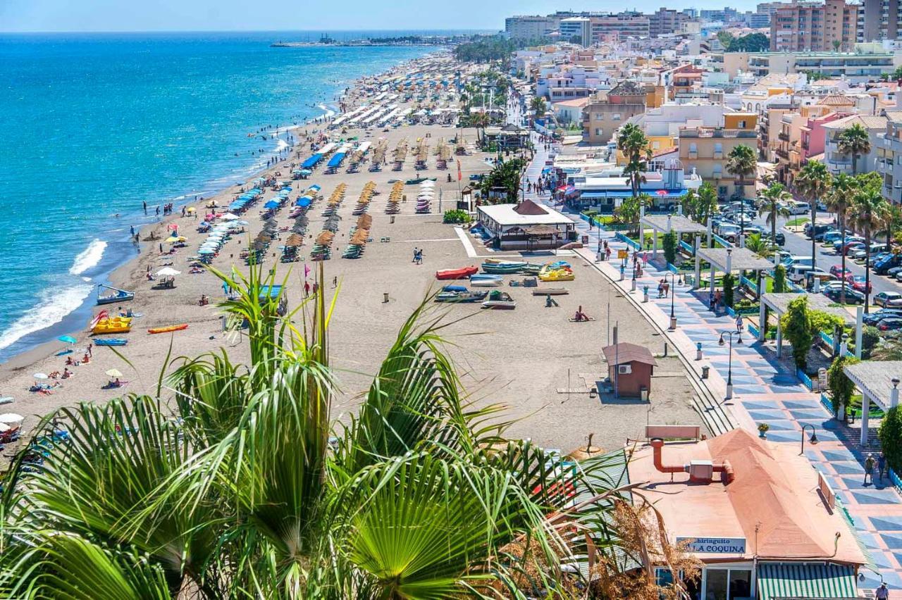 Semi-Detached Adosado Con Encanto -130 M2 - Wifi 600 Mb - Piscina Comunitaria - Patio Privado Torremolinos Extérieur photo